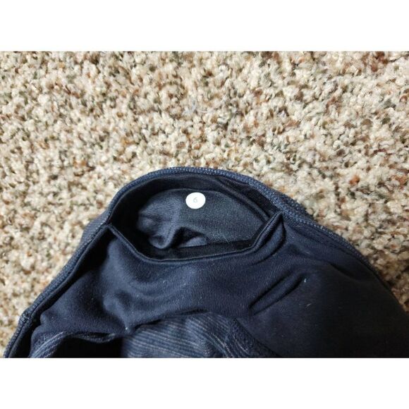 Lululemon |  - Picture 4 of 4